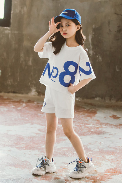 Girls Loose-Fit Short Sleeve Sports Set – Comfy two-piece outfit for active kids. Save 30% today!