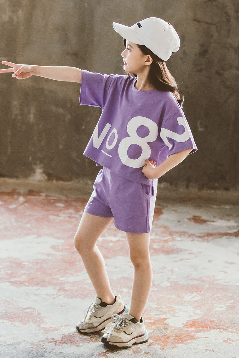 Girls Loose-Fit Short Sleeve Sports Set – Comfy two-piece outfit for active kids. Save 30% today!