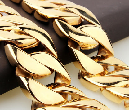 Men’s Titanium Steel Chain Necklace – Durable Vacuum-Plated Design | Save 10% Today!