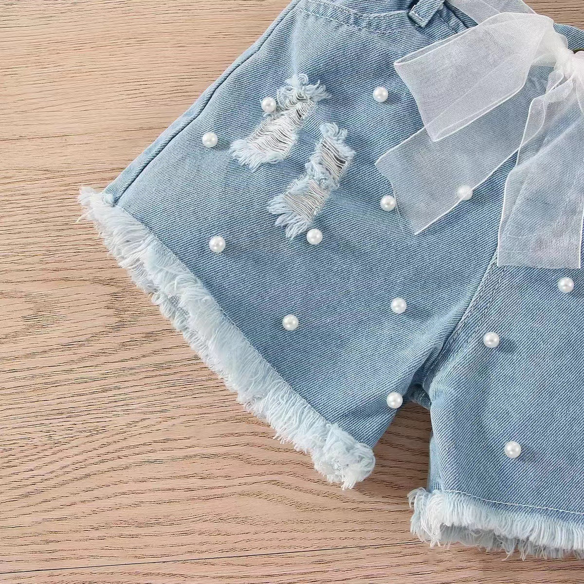 Kids Sleeveless Striped Top & Denim Shorts Set – Cute, comfy two-piece outfit perfect for summer. Save 30% today